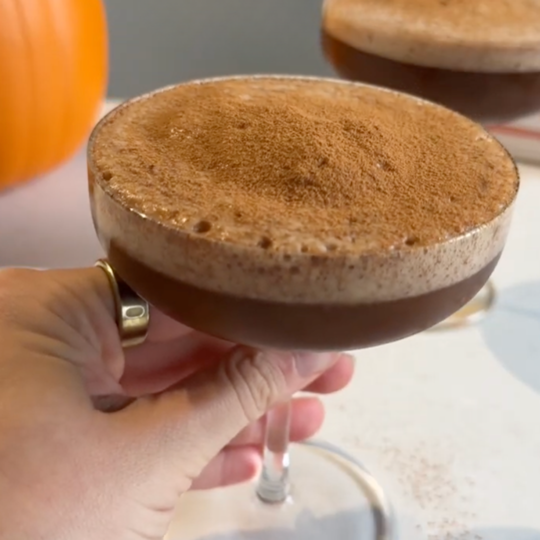 PUMPKIN SPICE ESPRESSO MARTINI Recipe Beck's Broth