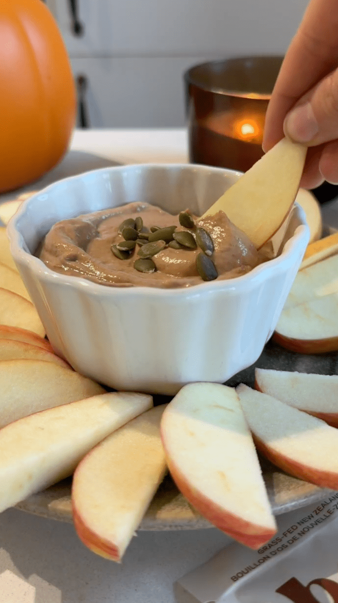 HIGH-PROTEIN PSL CHEESECAKE DIP - Beck's Broth
