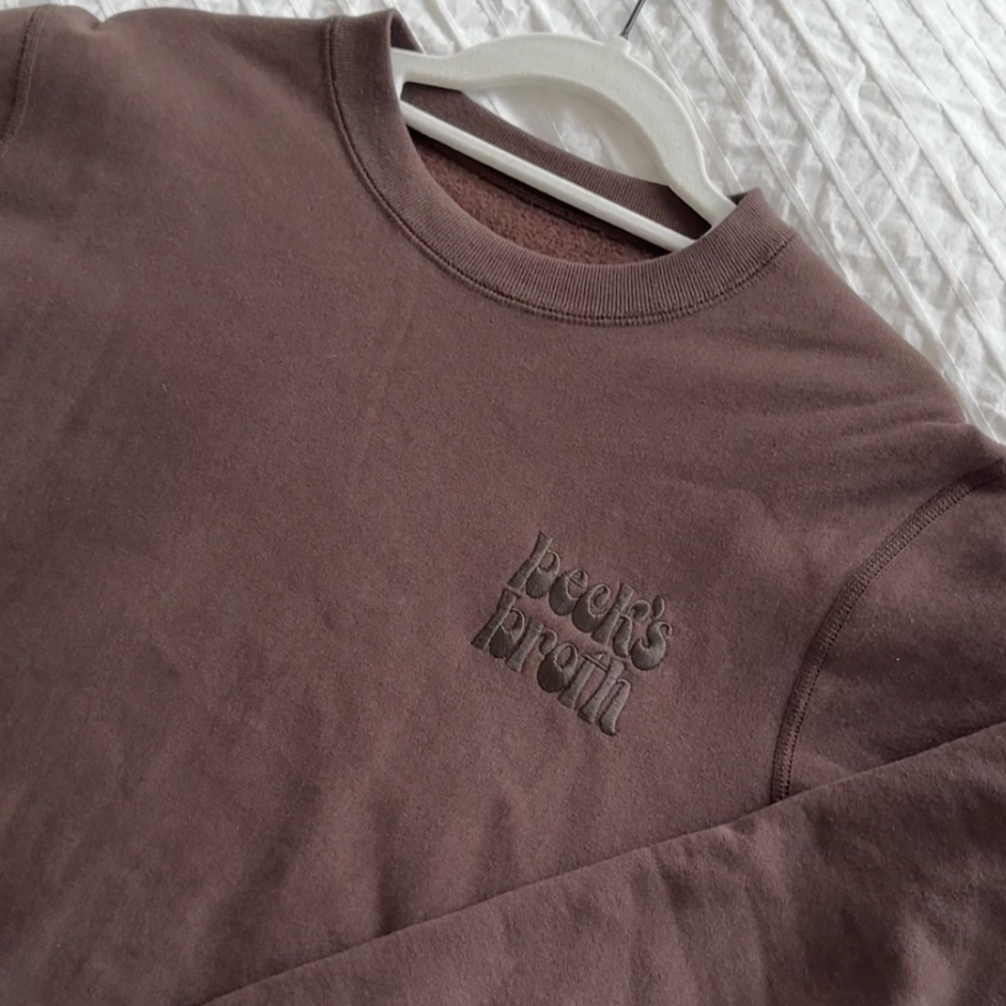 Beck's Broth Chocolate Crewneck